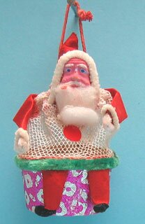 26: Santa with plaster face and mesh body in a box, about 10cm high, Japanese.